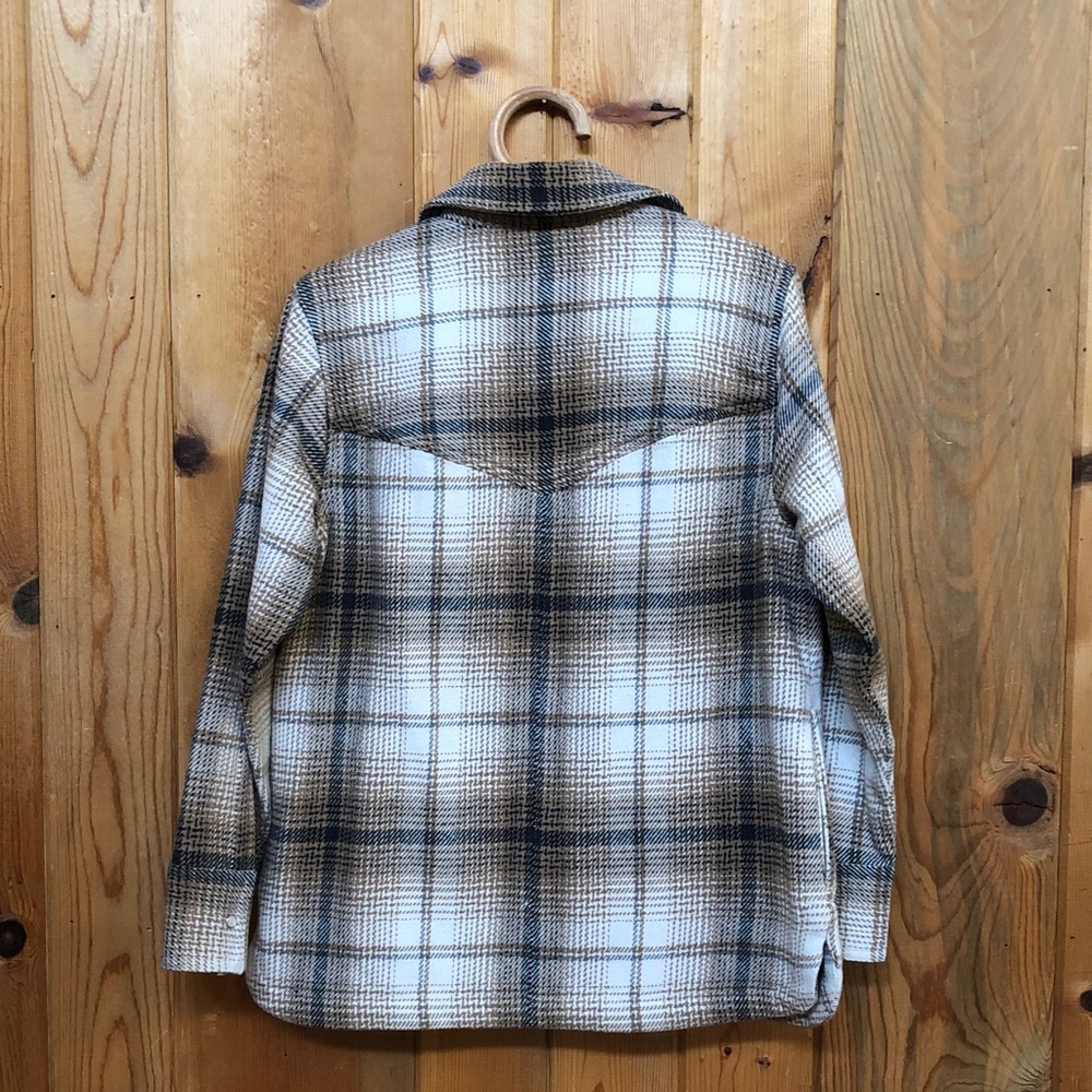Plaid Button-Up Jacket Shacket - Picture 5 of 12